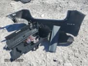 ✅ 2019 Chevrolet Equinox LT • VIN: 2GNAXUEV7K6165394 • Лот: 86699855. Опубликован ранее на Copart с пробегом 116 848 миль. Бесплатный доступ к архиву аукционных продаж из США и подробный отчёт об истории автомобиля на DreamBid. Изображение 13.