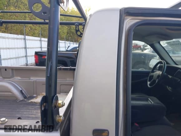 ✅ 2005 Chevrolet Silverado 1500 Work Truck • VIN: 1GCEC14V65Z336473 • Lot: 43441053. Listed on IAAI with 153,302 mi. Free auction sales archive from the USA and detailed vehicle history report at DreamBid. Image 8.