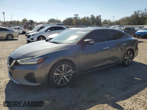 ✅ 2019 Nissan Maxima SV • VIN: 1N4AA6AV1KC365342 • Lot: 93936725. Wystawiony na Copart z przebiegiem 73 347 mil. Bezpłatny archiwum sprzedaży aukcyjnych z USA i szczegółowy raport historii pojazdu na DreamBid. Zdjęcie 1.