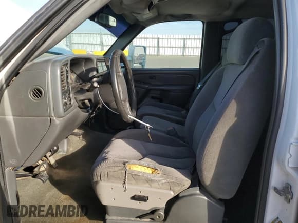 ✅ 2005 Chevrolet Silverado 1500 Z71 • VIN: 2GCEK13T251142969 • Лот: 79719894. Опубликован ранее на Copart с пробегом 182 787 миль. Бесплатный доступ к архиву аукционных продаж из США и подробный отчёт об истории автомобиля на DreamBid. Изображение 7.