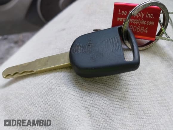 ✅ 2006 Honda Civic DX • VIN: 2HGFG12206H546572 • Лот: 42752392. Опубликован ранее на IAAI с пробегом 192 431 миль. Бесплатный доступ к архиву аукционных продаж из США и подробный отчёт об истории автомобиля на DreamBid. Изображение 11.