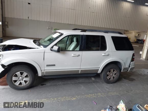 ✅ 2008 Ford Explorer XLT • VIN: 1FMEU73E08UB34906 • Lot: 43551432. Wystawiony na IAAI z przebiegiem 244 827 mil. Bezpłatny archiwum sprzedaży aukcyjnych z USA i szczegółowy raport historii pojazdu na DreamBid. Zdjęcie 15.