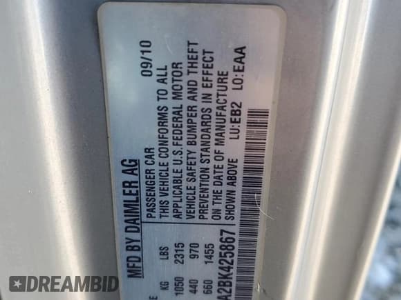 ✅ 2011 Smart fortwo Pure • VIN: WMEEJ3BA2BK425867 • Lot: 83676794. Wystawiony na Copart z przebiegiem 105 883 mil. Bezpłatny archiwum sprzedaży aukcyjnych z USA i szczegółowy raport historii pojazdu na DreamBid. Zdjęcie 12.