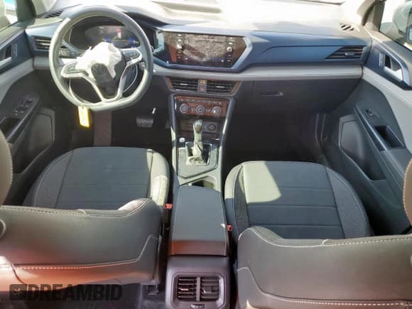 ✅ 2024 Volkswagen Taos SE • VIN: 3VVEX7B24RM065972 • Лот: 85296065. Опубликован ранее на Copart с пробегом 10 296 миль. Бесплатный доступ к архиву аукционных продаж из США и подробный отчёт об истории автомобиля на DreamBid. Изображение 8.