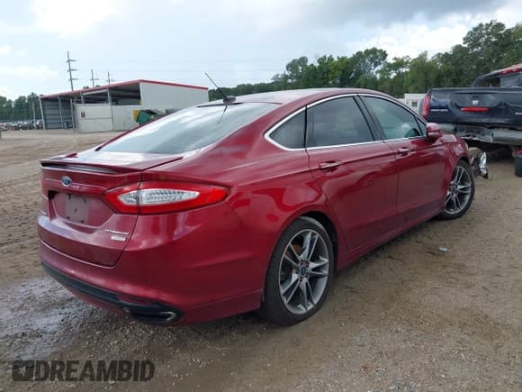 ✅ 2016 Ford Fusion Titanium • VIN: 3FA6P0K92GR186030 • Лот: 43281704. Опубликован ранее на IAAI с пробегом 120 813 миль. Бесплатный доступ к архиву аукционных продаж из США и подробный отчёт об истории автомобиля на DreamBid. Изображение 4.