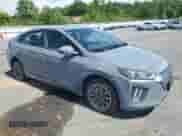 2020 Hyundai Ioniq SE z VIN KMHC75LJ5LU073612, wystawiony jako Copart lot #63379285 z przebiegiem 44 756 mil mil oraz Szkoda całkowita • Salvage title. Historia ofert i sprzedaży dostępna na DreamBid. Obrazek 4.