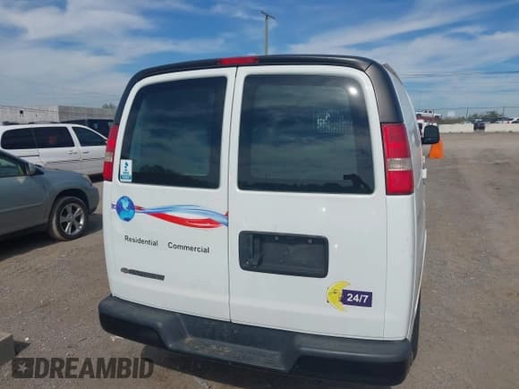 ✅ 2017 Chevrolet Express Cargo • VIN: 1GCWGAFF5H1102505 • Lot: 43286752. Listed on IAAI with 197,132 mi. Free auction sales archive from the USA and detailed vehicle history report at DreamBid. Image 16.