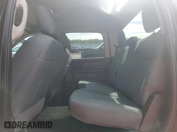 ✅ 2015 Ram 1500 Express • VIN: 1C6RR7KG9FS618132 • Лот: 81846145. Опубликован ранее на Copart с пробегом 218 655 миль. Бесплатный доступ к архиву аукционных продаж из США и подробный отчёт об истории автомобиля на DreamBid. Изображение 10.