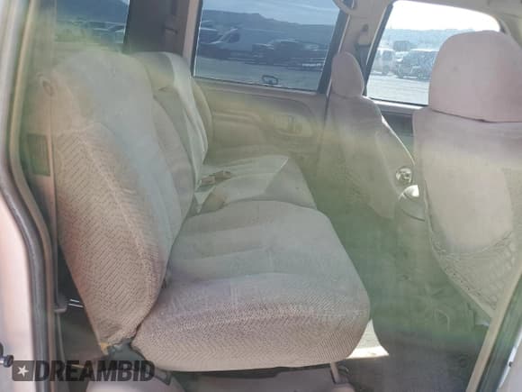 ✅ 1998 GMC Suburban • VIN: 1GKEC16R0WJ712847 • Lot: 68557804. Listed on Copart with 262,538 mi. Free auction sales archive from the USA and detailed vehicle history report at DreamBid. Image 12.