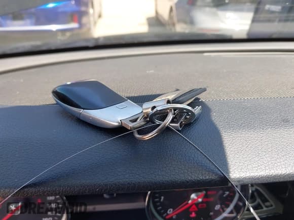 ✅ 2018 Mercedes-Benz E 300 • VIN: WDDZF4JB3JA317964 • Lot: 42449070. Listed on IAAI with 69,544 mi. Free auction sales archive from the USA and detailed vehicle history report at DreamBid. Image 11.