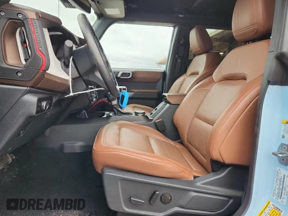 ✅ 2023 Ford Bronco Heritage Limited Edition • VIN: 1FMEE4GP3PLA71036 • Лот: 85208145. Опубликован ранее на Copart с пробегом 14 468 миль. Бесплатный доступ к архиву аукционных продаж из США и подробный отчёт об истории автомобиля на DreamBid. Изображение 7.