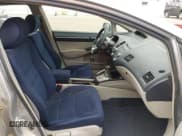 ✅ 2006 Honda Civic • VIN: JHMFA36216S001882 • Lot: 43138677. Wystawiony na IAAI z przebiegiem 116 658 mil. Bezpłatny archiwum sprzedaży aukcyjnych z USA i szczegółowy raport historii pojazdu na DreamBid. Zdjęcie 5.