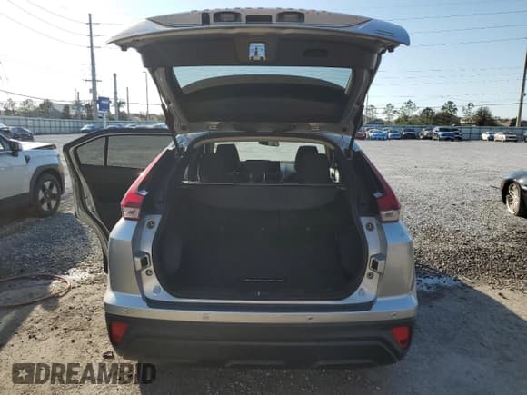 ✅ 2022 Mitsubishi Eclipse Cross LE • VIN: JA4ASVAA0NZ029675 • Lot: 44443885. Listed on Copart with 22,936 mi. Free auction sales archive from the USA and detailed vehicle history report at DreamBid. Image 6.