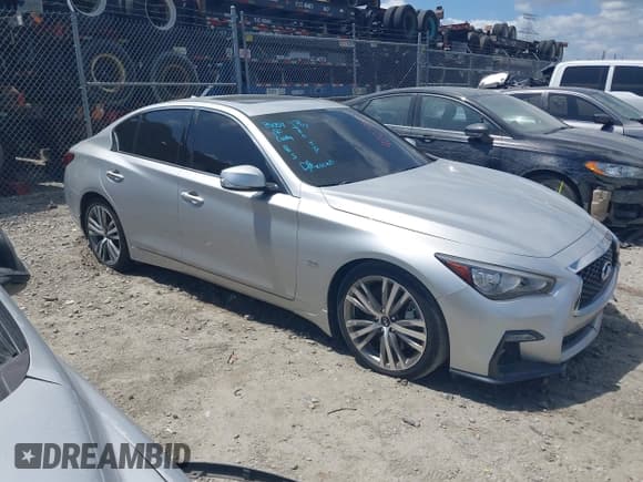 ✅ 2018 Infiniti Q50 Luxe • VIN: JN1EV7AP2JM357558 • Lot: 42070640. Listed on IAAI with 65,804 mi. Free auction sales archive from the USA and detailed vehicle history report at DreamBid. Image 13.