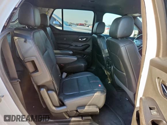 ✅ 2022 Chevrolet Traverse RS • VIN: 1GNERJKW1NJ107747 • Lot: 65274185. Wystawiony na Copart z przebiegiem 94 661 mil. Bezpłatny archiwum sprzedaży aukcyjnych z USA i szczegółowy raport historii pojazdu na DreamBid. Zdjęcie 11.