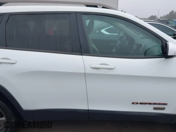 ✅ 2017 Jeep Cherokee Latitude • VIN: 1C4PJLCB5HW571941 • Лот: 41156440. Опубликован ранее на IAAI с пробегом 135 862 миль. Бесплатный доступ к архиву аукционных продаж из США и подробный отчёт об истории автомобиля на DreamBid. Изображение 13.