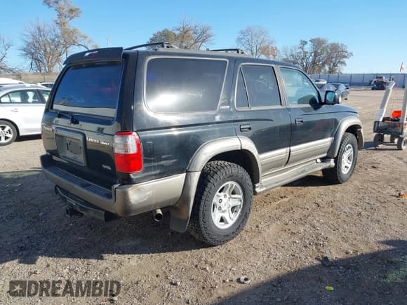 ✅ 1999 Toyota 4Runner Limited • VIN: JT3HN87R1X9031016 • Lot: 43666264. Listed on IAAI with 244,412 mi. Free auction sales archive from the USA and detailed vehicle history report at DreamBid. Image 4.