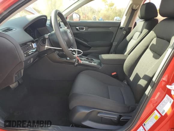 ✅ 2026 Honda Civic LX • VIN: 2HGFE2F22TH523540 • Lot: 91181865. Wystawiony na Copart z przebiegiem 177 mil. Bezpłatny archiwum sprzedaży aukcyjnych z USA i szczegółowy raport historii pojazdu na DreamBid. Zdjęcie 7.