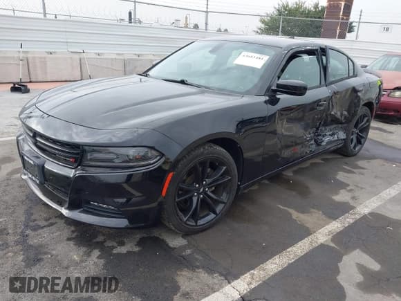 ✅ 2018 Dodge Charger SXT Plus • VIN: 2C3CDXHG4JH206886 • Lot: 43681481. Listed on IAAI with 62,061 mi. Free auction sales archive from the USA and detailed vehicle history report at DreamBid. Image 2.