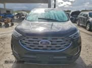 ✅ 2022 Ford Edge Titanium • VIN: 2FMPK4K97NBA39830 • Lot: 94776445. Wystawiony na Copart z przebiegiem 110 783 mil. Bezpłatny archiwum sprzedaży aukcyjnych z USA i szczegółowy raport historii pojazdu na DreamBid. Zdjęcie 5.