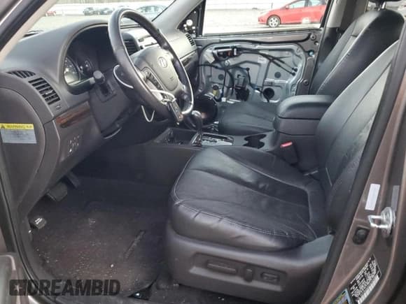 ✅ 2012 Hyundai Santa Fe Limited • VIN: 5XYZK4AGXCG145498 • Lot: 77532524. Wystawiony na Copart z przebiegiem 90 677 mil. Bezpłatny archiwum sprzedaży aukcyjnych z USA i szczegółowy raport historii pojazdu na DreamBid. Zdjęcie 7.