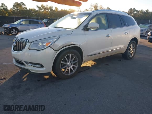 ✅ 2015 Buick Enclave Leather • VIN: 5GAKRBKD1FJ169121 • Lot: 43573296. Wystawiony na IAAI z przebiegiem 200 506 mil. Bezpłatny archiwum sprzedaży aukcyjnych z USA i szczegółowy raport historii pojazdu na DreamBid. Zdjęcie 2.