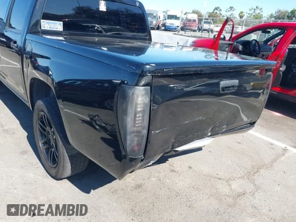 ✅ 2010 Chevrolet Colorado 1LT • VIN: 1GCDSCDE2A8100932 • Lot: 42643765. Listed on IAAI with 170,515 mi. Free auction sales archive from the USA and detailed vehicle history report at DreamBid. Image 6.