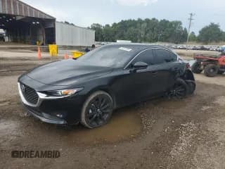 ✅ 2025 Mazda 3 S Select Sport • VIN: JM1BPABMXS1779544 • Lot: 69207805. Wystawiony na Copart z przebiegiem 8 890 mil. Bezpłatny archiwum sprzedaży aukcyjnych z USA i szczegółowy raport historii pojazdu na DreamBid. Zdjęcie 1.