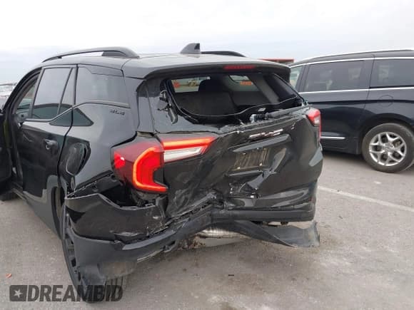 ✅ 2022 GMC Terrain SLE • VIN: 3GKALMEV5NL311185 • Lot: 43407109. Listed on IAAI with 35,136 mi. Free auction sales archive from the USA and detailed vehicle history report at DreamBid. Image 6.