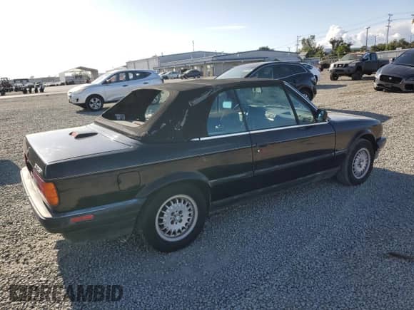 1991 BMW 3 Series z VIN WBABB2314MEC25288, wystawiony jako Copart lot #53748225 z przebiegiem 146 500 mil mil oraz Czysty tytuł • Clean title. Historia ofert i sprzedaży dostępna na DreamBid. Obrazek 3.