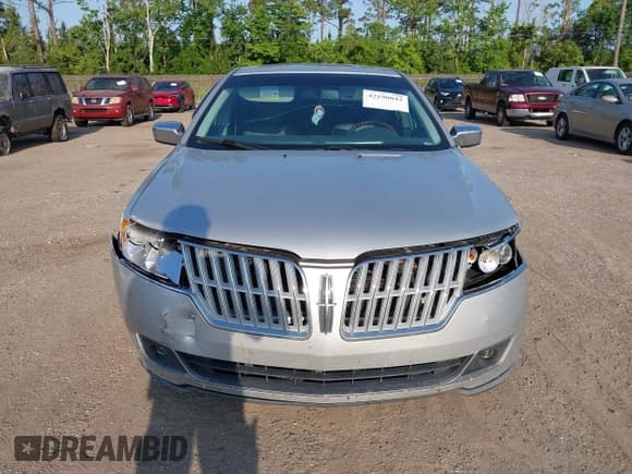 ✅ 2010 Lincoln MKZ • VIN: 3LNHL2GC4AR608669 • Lot: 42198042. Listed on IAAI with 122,715 mi. Free auction sales archive from the USA and detailed vehicle history report at DreamBid. Image 12.