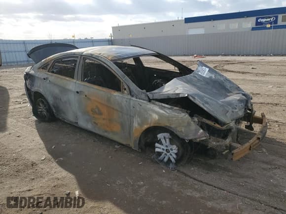 ✅ 2013 Hyundai Sonata GL • VIN: 5NPEB4AC5DH747117 • Lot: 85058974. Listed on Copart with Not provided. Free auction sales archive from the USA and detailed vehicle history report at DreamBid. Image 4.