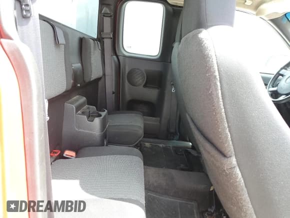 ✅ 2007 GMC Canyon • VIN: 1GTDS199578196354 • Lot: 68588945. Listed on Copart with 172,375 mi. Free auction sales archive from the USA and detailed vehicle history report at DreamBid. Image 10.