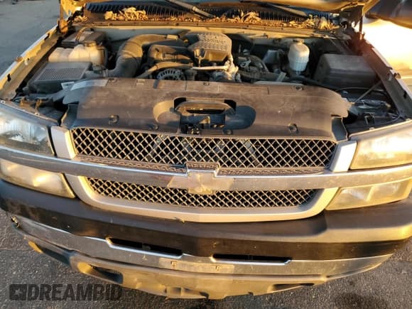 ✅ 2004 Chevrolet Silverado 2500HD LS • VIN: 1GCHK23244F178034 • Lot: 91189715. Wystawiony na Copart z przebiegiem 247 526 mil. Bezpłatny archiwum sprzedaży aukcyjnych z USA i szczegółowy raport historii pojazdu na DreamBid. Zdjęcie 11.