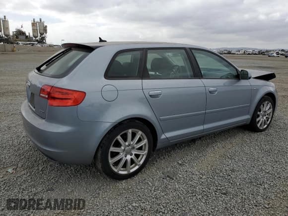✅ 2012 Audi A3 Premium Plus • VIN: WAUKFAFM4CA010355 • Lot: 71946604. Wystawiony na Copart z przebiegiem 80 655 mil. Bezpłatny archiwum sprzedaży aukcyjnych z USA i szczegółowy raport historii pojazdu na DreamBid. Zdjęcie 3.