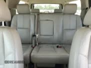 ✅ 2014 Chevrolet Suburban LT • VIN: 1GNSCJE03ER108444 • Lot: 66080644. Wystawiony na Copart z przebiegiem 181 519 mil. Bezpłatny archiwum sprzedaży aukcyjnych z USA i szczegółowy raport historii pojazdu na DreamBid. Zdjęcie 10.