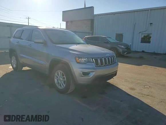 ✅ 2018 Jeep Grand Cherokee Altitude • VIN: 1C4RJEAG9JC480391 • Lot: 89561135. Listed on Copart with 26,432 mi. Free auction sales archive from the USA and detailed vehicle history report at DreamBid. Image 14.