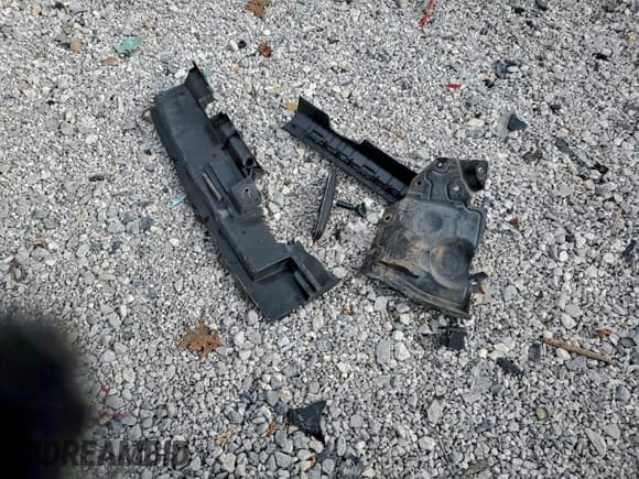 ✅ 2015 Nissan Rogue SL • VIN: 5N1AT2MV6FC863241 • Lot: 95872015. Listed on Copart with 157,059 mi. Free auction sales archive from the USA and detailed vehicle history report at DreamBid. Image 13.