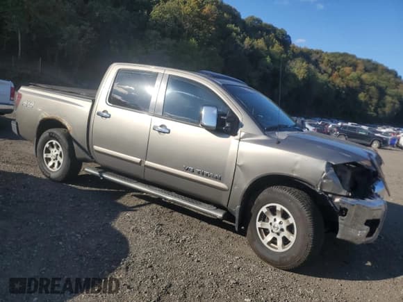 ✅ 2006 Nissan Titan SE • VIN: 1N6AA07B96N556342 • Lot: 86089515. Wystawiony na Copart z przebiegiem 322 694 mil. Bezpłatny archiwum sprzedaży aukcyjnych z USA i szczegółowy raport historii pojazdu na DreamBid. Zdjęcie 4.
