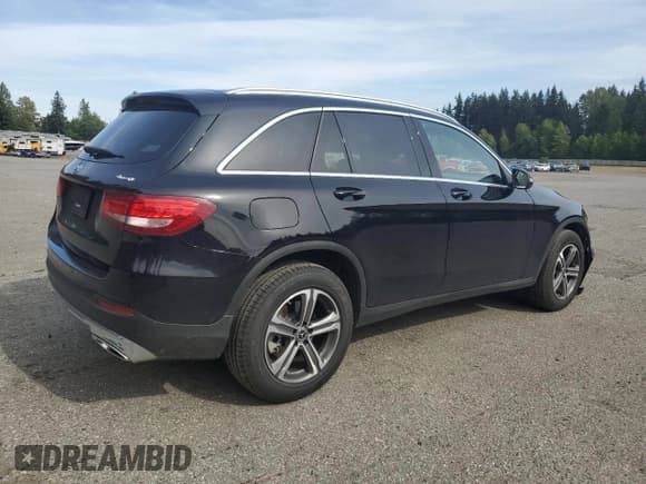 ✅ 2019 Mercedes-Benz GLC 300 • VIN: WDC0G4KB2KF672122 • Lot: 56554635. Wystawiony na Copart z przebiegiem 27 384 mil. Bezpłatny archiwum sprzedaży aukcyjnych z USA i szczegółowy raport historii pojazdu na DreamBid. Zdjęcie 3.