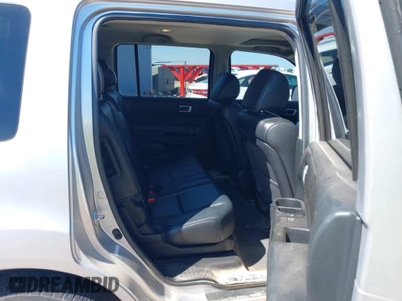 ✅ 2012 Honda Pilot EX-L • VIN: 5FNYF3H57CB040973 • Lot: 43084446. Listed on IAAI with 246,911 mi. Free auction sales archive from the USA and detailed vehicle history report at DreamBid. Image 8.