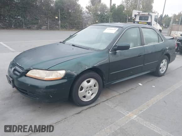 2001 Honda Accord EX с VIN 1HGCG16511A010339, выставлен на аукционе IAAI как лот 43588476 с пробегом 270 132 миль миль и . История ставок и продаж доступна на DreamBid. Изображение 2.