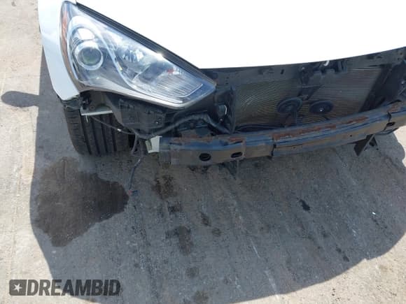 ✅ 2015 Hyundai Genesis Coupe R-Spec • VIN: KMHHU6KJ9FU122269 • Lot: 42146141. Listed on IAAI with 91,352 mi. Free auction sales archive from the USA and detailed vehicle history report at DreamBid. Image 18.