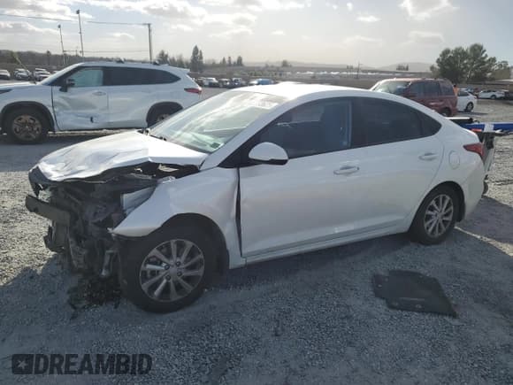 ✅ 2018 Hyundai Accent SE • VIN: 3KPC24A30JE021902 • Лот: 87773625. Опубликован ранее на Copart с пробегом 105 413 миль. Бесплатный доступ к архиву аукционных продаж из США и подробный отчёт об истории автомобиля на DreamBid. Изображение 1.