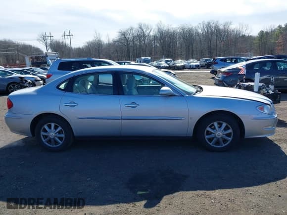 ✅ 2009 Buick LaCrosse CX • VIN: 2G4WC582091148814 • Lot: 41595101. Listed on IAAI with 135,845 mi. Free auction sales archive from the USA and detailed vehicle history report at DreamBid. Image 13.