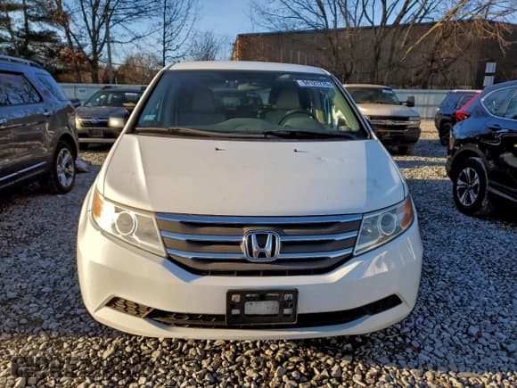 ✅ 2013 Honda Odyssey EX • VIN: 5FNRL5H48DB056004 • Lot: 94121775. Listed on Copart with 126,230 mi. Free auction sales archive from the USA and detailed vehicle history report at DreamBid. Image 5.