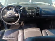 ✅ 2009 GMC Sierra 1500 • VIN: 3GTFK23YX9G238870 • Lot: 50381115. Wystawiony na Copart z przebiegiem Nie podano. Bezpłatny archiwum sprzedaży aukcyjnych z USA i szczegółowy raport historii pojazdu na DreamBid. Zdjęcie 8.