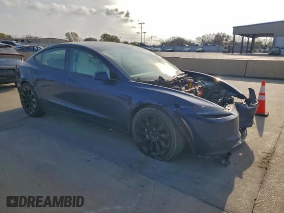 ✅ 2024 Tesla Model 3 Long Range • VIN: 5YJ3E1EB1RF793161 • Lot: 93052265. Wystawiony na Copart z przebiegiem 45 028 mil. Bezpłatny archiwum sprzedaży aukcyjnych z USA i szczegółowy raport historii pojazdu na DreamBid. Zdjęcie 4.