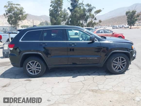 2020 Jeep Grand Cherokee Altitude z VIN 1C4RJEAG7LC113623, wystawiony jako IAAI lot #42478952 z przebiegiem 86 292 mil mil oraz . Historia ofert i sprzedaży dostępna na DreamBid. Obrazek 13.