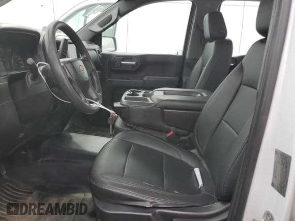 ✅ 2019 Chevrolet Silverado 1500 Work Truck • VIN: 1GCRWAEH1KZ425252 • Lot: 84888815. Wystawiony na Copart z przebiegiem 183 467 mil. Bezpłatny archiwum sprzedaży aukcyjnych z USA i szczegółowy raport historii pojazdu na DreamBid. Zdjęcie 7.